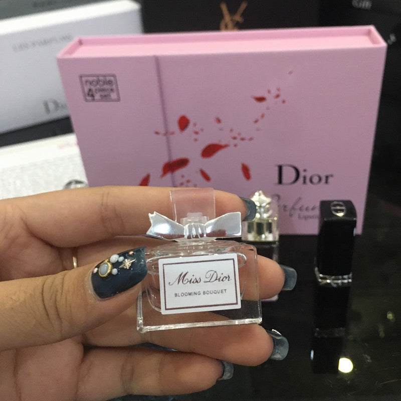 Conjunto de 5 frascos de perfume Mini Dior, conjunto de perfume com conjunto de batom perfume dior.